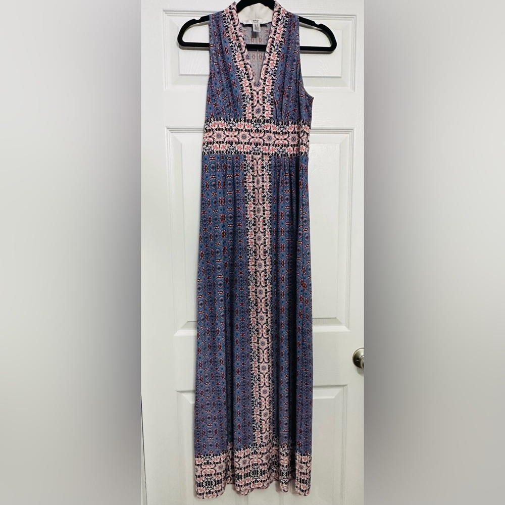 Elegant Blue and Pink Patterned Maxi